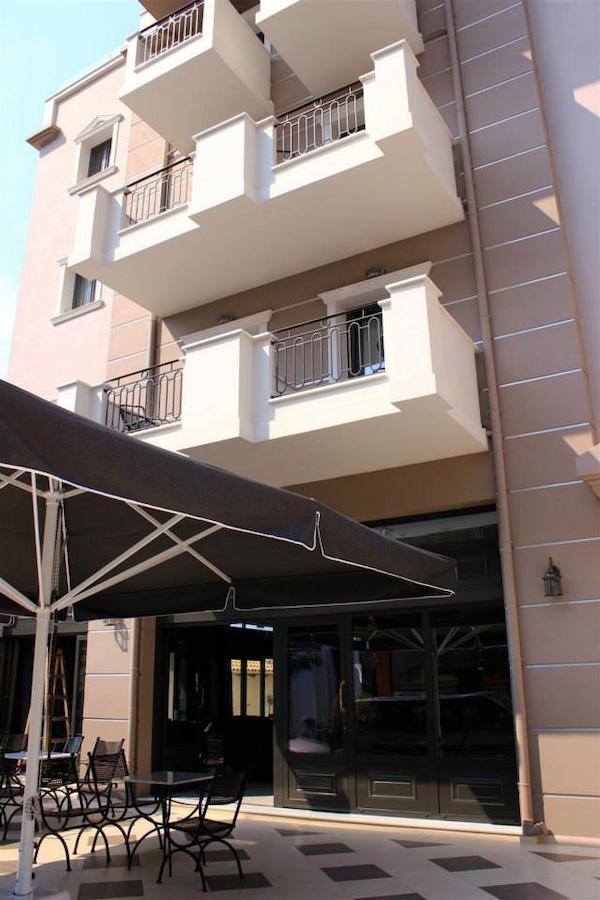 Theasis Hotel Paramythia Ngoại thất bức ảnh